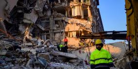 ارتفاع حصيلة الضحايا الفلسطينيين جراء زلزال تركيا وسوريا إلى 83