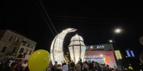 اضاءة "فانوس رمضان" في مدينة رام الله