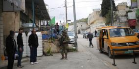 قوات الاحتلال تغلق طرقا ومداخل فرعية في بلدة حوارة