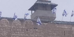 الهباش: رفع علم الاحتلال على سطح وجدران الحرم الابراهيمي تصعيد للحرب الدينية