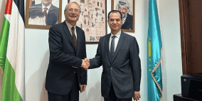 السفير أبو زيد يطالب سويسرا بضرورة الزام الاحتلال باتفاقيات جنيف وبالقانون الدولي