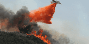 كندا: إعلان حالة الطوارئ وإجلاء 25 ألفا جراء حرائق غابات