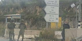 الاحتلال يعتقل والد الشهيد نضال خازم على حاجز عسكري قرب نابلس