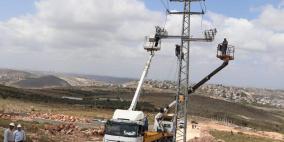 "كهرباء القدس" تركب محول كهربائي جديد بقدرة 15 MVA في قرية دير أبو مشعل