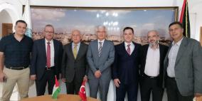 اتحاد جمعيات رجال الأعمال الفلسطينيين يبحث مع السفير التركي سبل تطوير التعاون