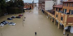 الفيضانات ترحّلُ عشرات الآلاف من الإيطاليين من منازلهم
