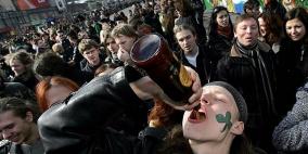 مصرع 30 روسيّاً إثر تسممهم بمشروبات كحولية مغشوشة