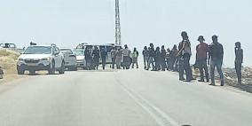 مستوطنون يهاجمون مركبات المواطنين في طريق المعرجات شمال أريحا