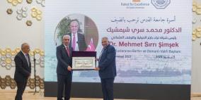 محاضرة لرئيس ترك بارتر الدولية محمد شيمشيك في جامعة القدس حول الاقتصاد الجديد والاتحاد التجاري الإسلامي