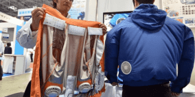 مهندس ياباني يبتكر "سترة" لمساعدة العمال في الحر الشديد