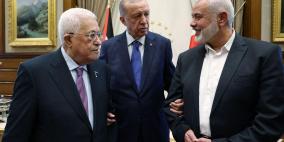 الكشف عن تفاصيل اجتماع الرئيس عباس مع هنية في تركيا 