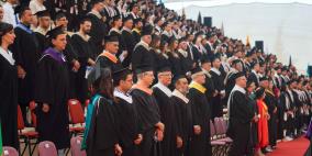 بالصور: جامعة بيرزيت تخرّج طلبة كلية الأعمال والاقتصاد