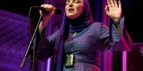 المسلمة المتمردة.. وفاة المغنية الأيرلندية الشهيرة شنيد أوكونور