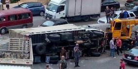 مقتل شخصين وحالة من التوتر إثر انقلاب شاحنة في بلدة لبنانية