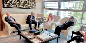 وفد فلسطيني يلتقي السفير السعودي ومساعدة وزير الخارجية الأمريكية في عمّان