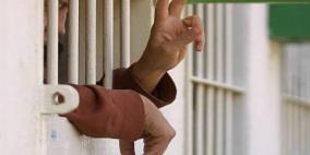 21 معتقلا في عيادة سجن "الرملة" يعانون أوضاعا صحية صعبة