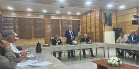 وزير الداخلية يعقد اجتماعات أمنية وعشائرية في محافظة الخليل