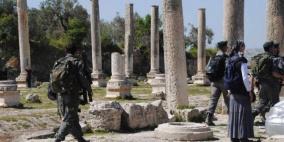 الاحتلال يغلق المنطقة الأثرية في سبسطية بدءا من الأحد المقبل