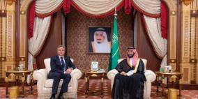 ولي العهد السعودي لدى لقائه بلينكن يؤكد تكثيف التواصل والعمل لوقف التصعيد ورفع الحصار عن قطاع غزة