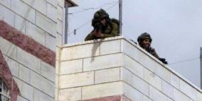 الاحتلال يحوّل منزلا في قرية جلبون لنقطة مراقبة عسكرية