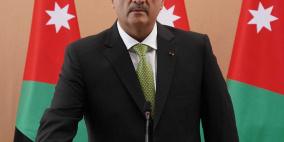 بشر الخصاونة: تخصيص 45 ألف طن من القمح والحبوب و7 شاحنات أدوية لفلسطين