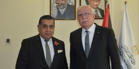 الوزير المالكي يطالب بريطانيا بالضغط على إسرائيل لوقف عدوانها الغاشم على شعبنا