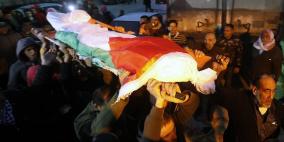 العشرات من المواطنين يشيعون جثمان الشهيد الطفل محمد الجعبري في مدينة الخليل