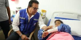 وزير الصحة المصري يعود مصابي قطاع غزة في المستشفيات المصرية