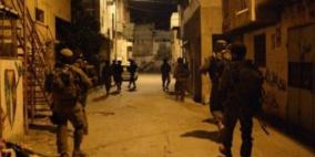الاحتلال يغلق محلات تجارية في حوسان غرب بيت لحم