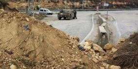 قوات الاحتلال تغلق المدخل الشرقي لقرية حوسان غرب بيت لحم 