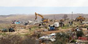 الاحتلال يخطر بإزالة منشآت سكنية في الأغوار الشمالية
