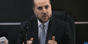 مستشار الرئيس "أبو مازن": لن نغادر أرضنا ولو منحونا كل قصور الأرض.. والاحتلال يخطط لتهجير مليون غزاوي 