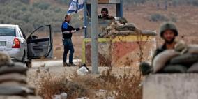 جيش الاحتلال يعيد اغلاق الطريق بين بيت فوريك وخربة طانا شرق نابلس للمرة الثانية على التوالي