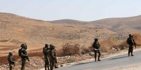 الاحتلال يشدد إجراءاته عند حاجز الحمرا العسكري في الأغوار الشمالية