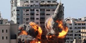 في استهداف للموروث الثقافي: الاحتلال يقصف مسجدا أثريا وسط مدينة غزة
