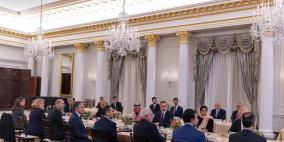 وفد اللجنة الوزارية المكلفة من القمة العربية الإسلامية المشتركة غير العادية يعقد جلسة مباحثات رسمية مع وزير الخارجية الأمريكي