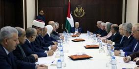الرئيس عباس يستقبل حكومة اشتية ويشيد بإنجازاتها