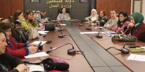 اللجنة الوطنية لتشغيل النساء تطلع بعثة تقصي الحقائق الدولية على الانتهاكات التي تتعرض لها النساء العاملات