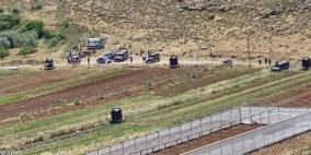 مستوطنون يقتحمون نبع قريوت جنوب نابلس