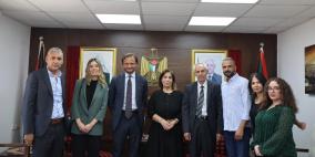 الخليلي: مطلوب حماية النساء تحت الإحتلال وتفعيل أدوات الحماية الدولية