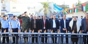 قلقيلية: المحافظ يفتتح جدارية " أوقفوا الإبادة "