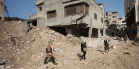 الاحتلال يواصل هدم المباني السكنية في مخيم نور شمس لليوم الثالث على التوالي