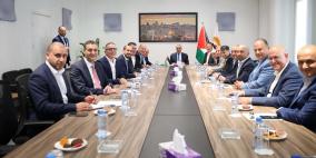 الشيخ يلتقي ممثلين عن القطاع الخاص الفلسطيني