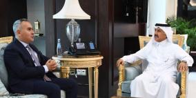 السفير أبو الرب يبحث مع الأمين العام للخارجية القطرية آخر التطورات وسبل تعزيز التعاون الثنائي