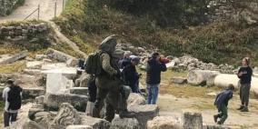 استعدادا لافتتاح حديقة استيطانية: الاحتلال يواصل اقتحام سبسطية شمال غرب نابلس