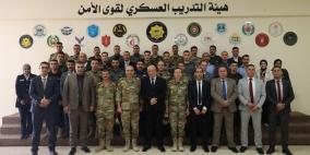 وزير الداخلية يتفقد محافظة أريحا والأغوار ويخرج دورة القيادات التأسيسية ال 28