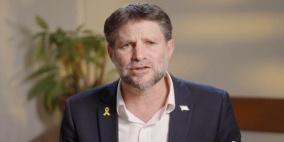 على كرامتها وصورتها جنت أمريكا