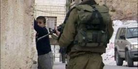الاحتلال يعتقل طفلا من مدينة طوباس