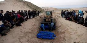 الاحتلال يُسلّم 45 جثمانا لشهداء من قطاع غزة