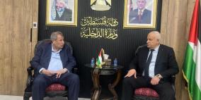 وزير الداخلية يستعرض مع اللجنة الرئاسية لشؤون الكنائس ترتيبات احتفالات أعياد الميلاد